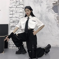 Woman’s Cargo Pants Gothic