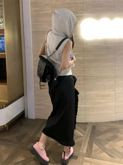 Woman’s Sleeveless Hoodie