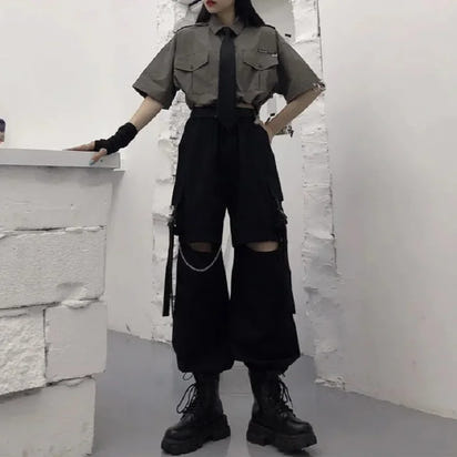 Woman’s Cargo Pants Gothic