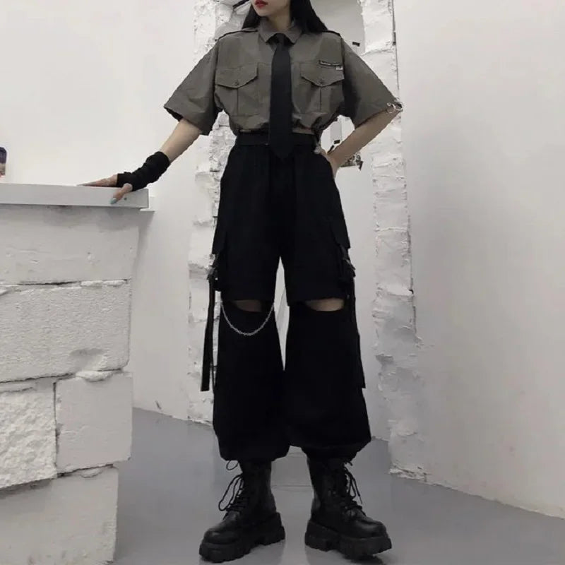 Woman’s Cargo Pants Gothic