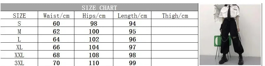 Woman’s Cargo Pants Gothic