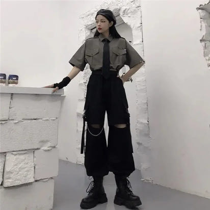 Woman’s Cargo Pants Gothic