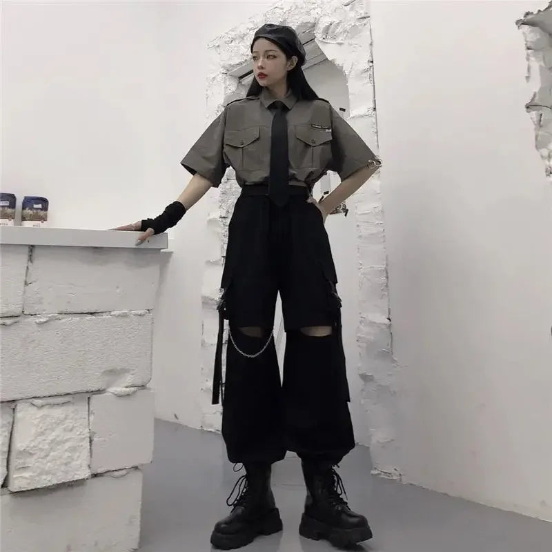 Woman’s Cargo Pants Gothic