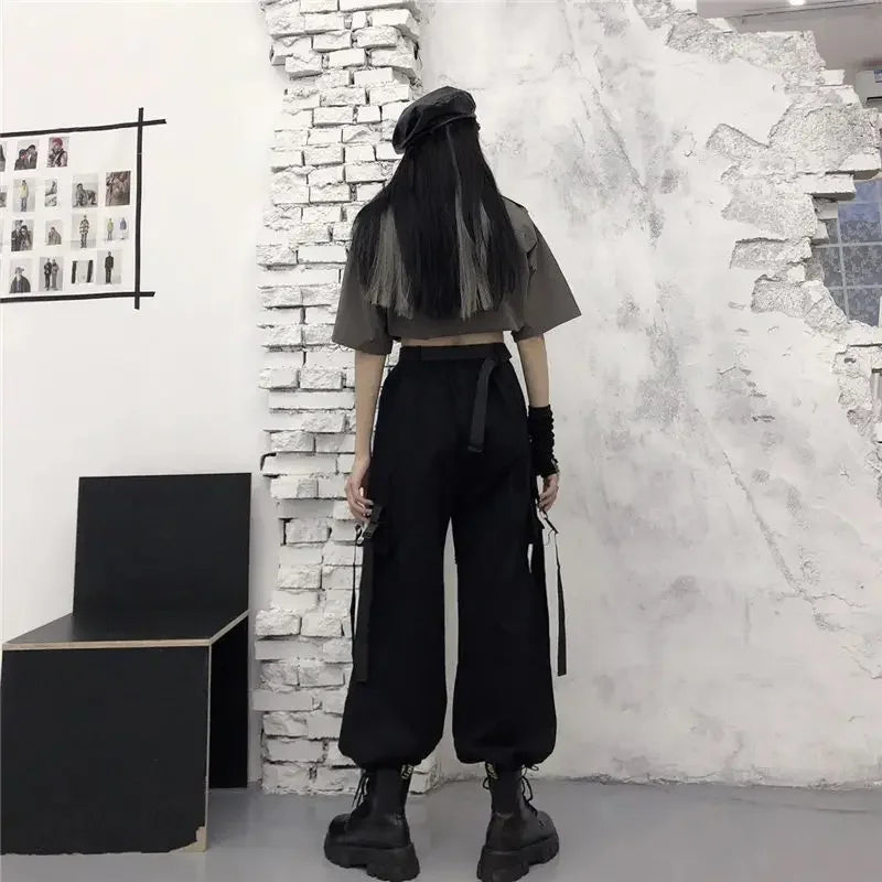 Woman’s Cargo Pants Gothic